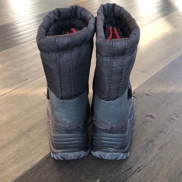 Kamik black lined snow boots size 8 - Picture 4 of 5